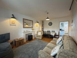 Lounge- click for photo gallery